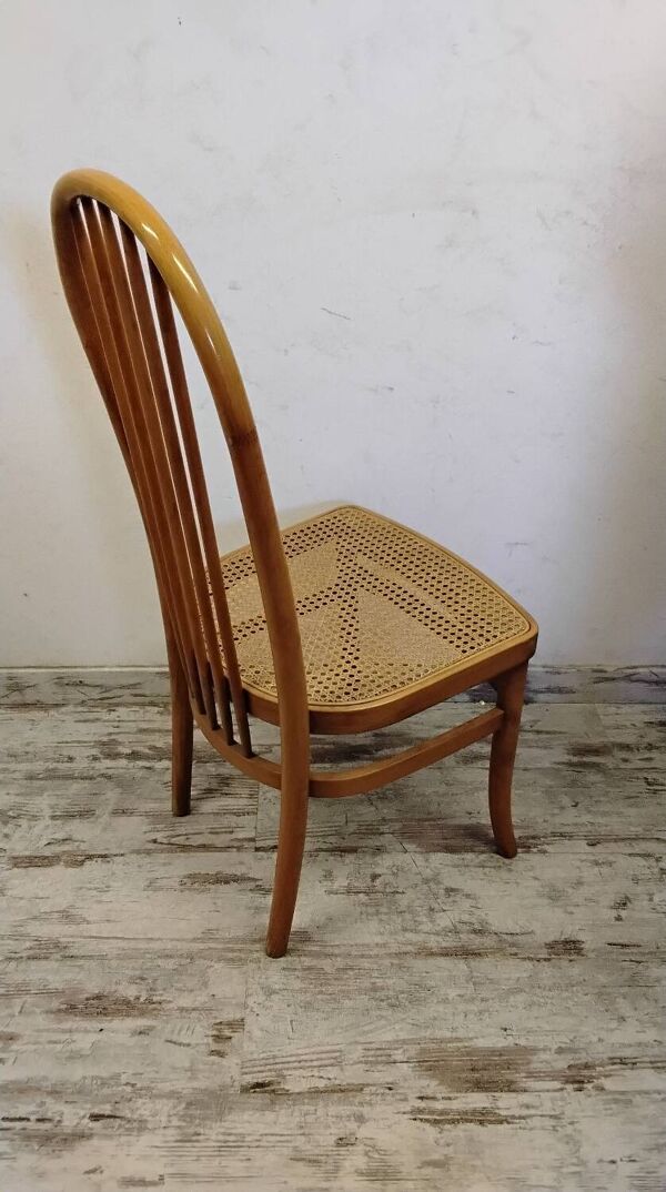 Chaise en bois cannée modèle '' Eden