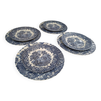 4 assiettes plates et 4 assiettes à dessert en faïence anglaise bleue