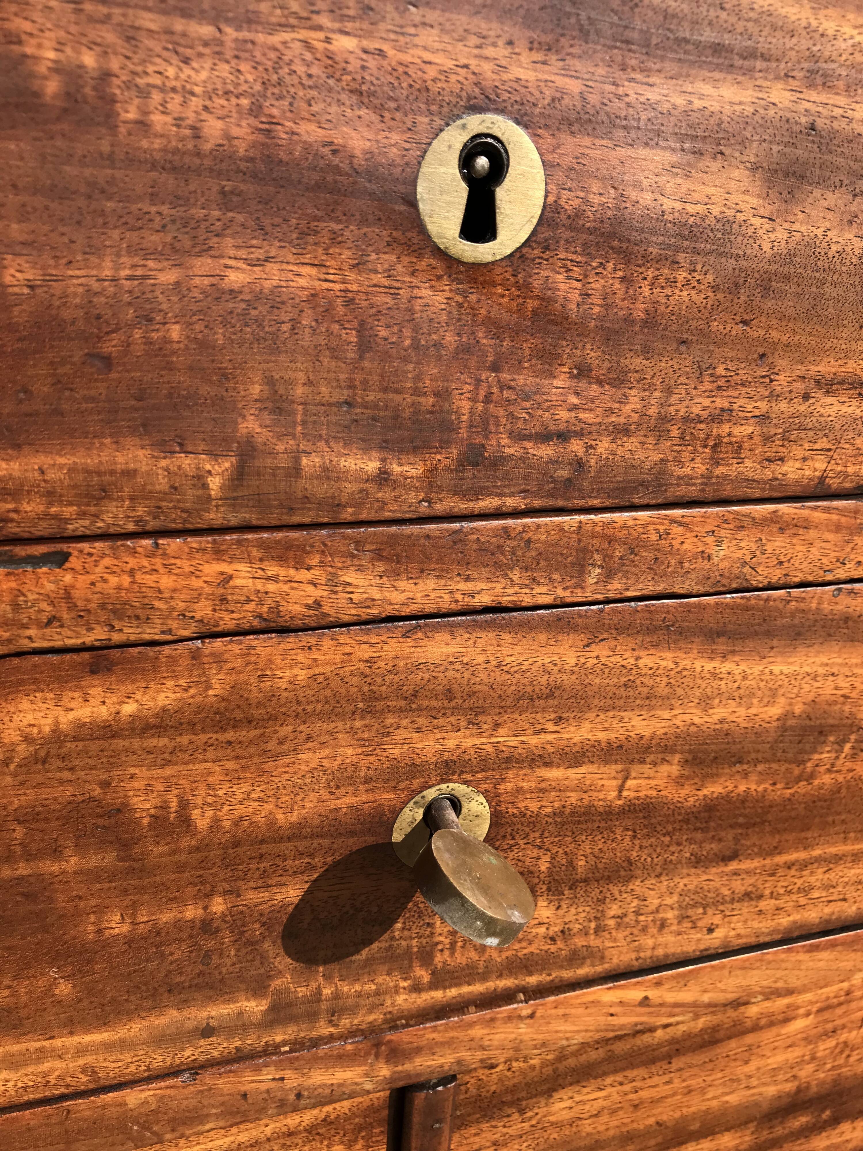 Entrance Cabinet / Buffet