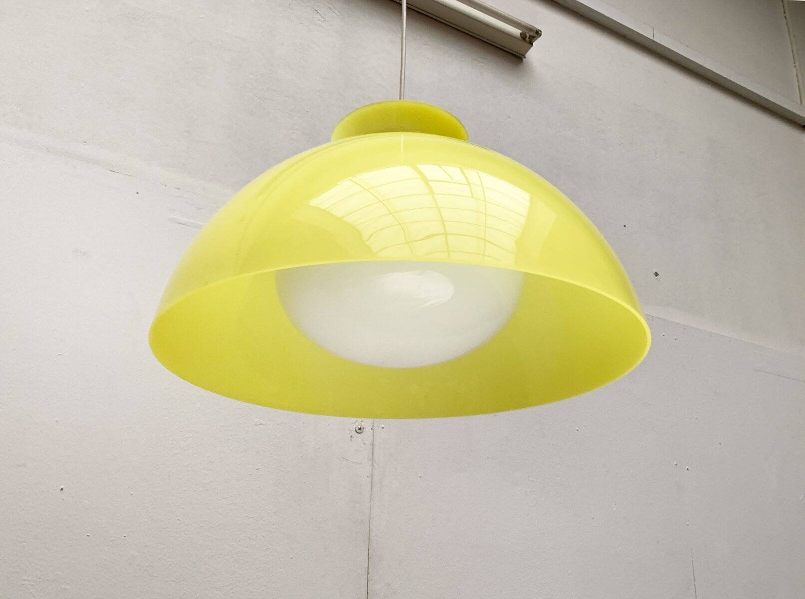 Suspended lamp model KD6 space age from the mid-century by Achille and Pier Giacomo Castiglioni for Kartell, 1960s.