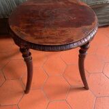 Table basse ronde  en bois gravé, tourné, fin XIXème