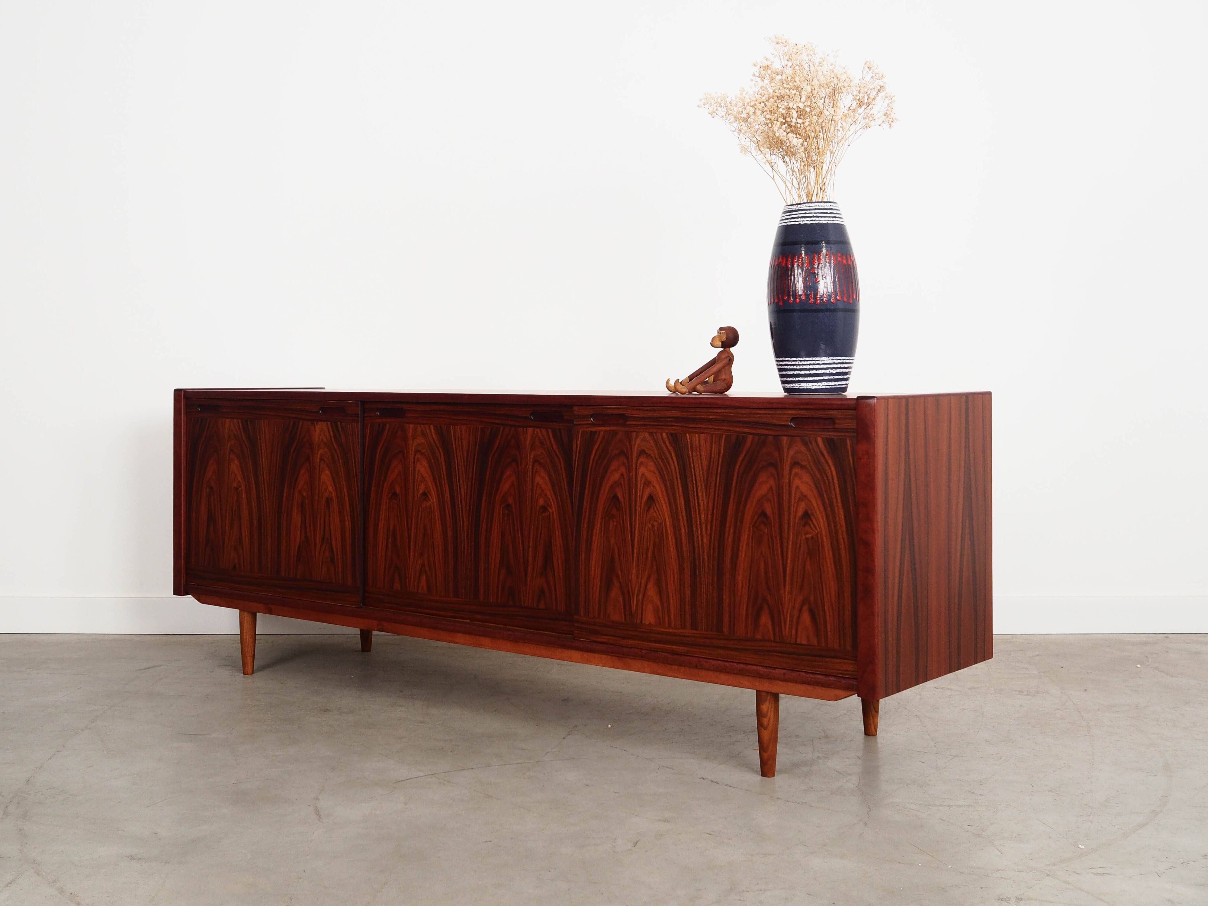 Rosewood sideboard, Danish design, 1970s, manufactured by Skovby Møbelfabri