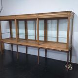 Glass buffet