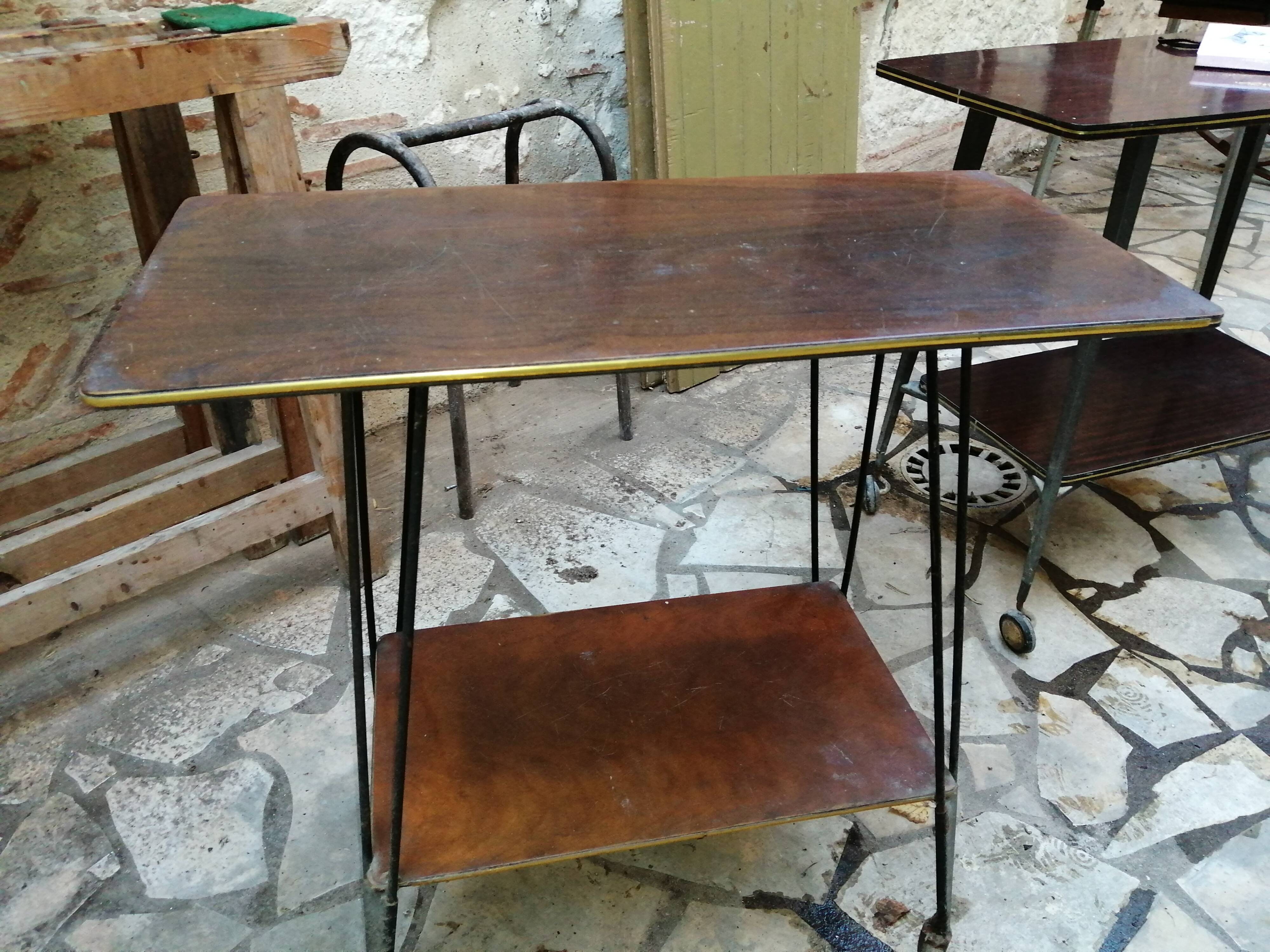 Serving table feet eiffel compass