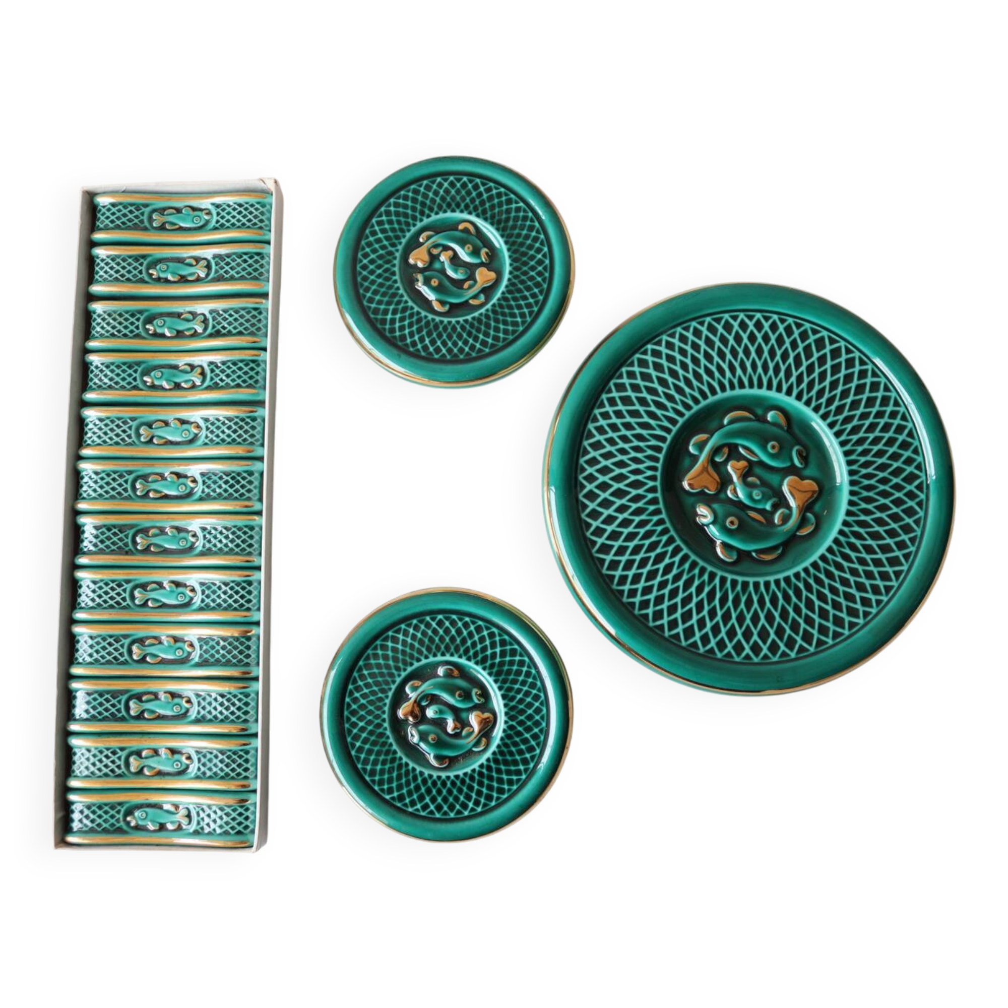 Set of trivets / bottle knife holder barbotine from the 1950s.