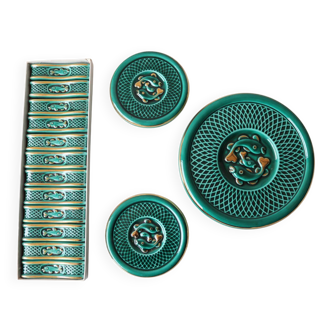 Set of trivets / bottle knife holder barbotine from the 1950s.