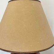 Lampe à poser en céramique rouge