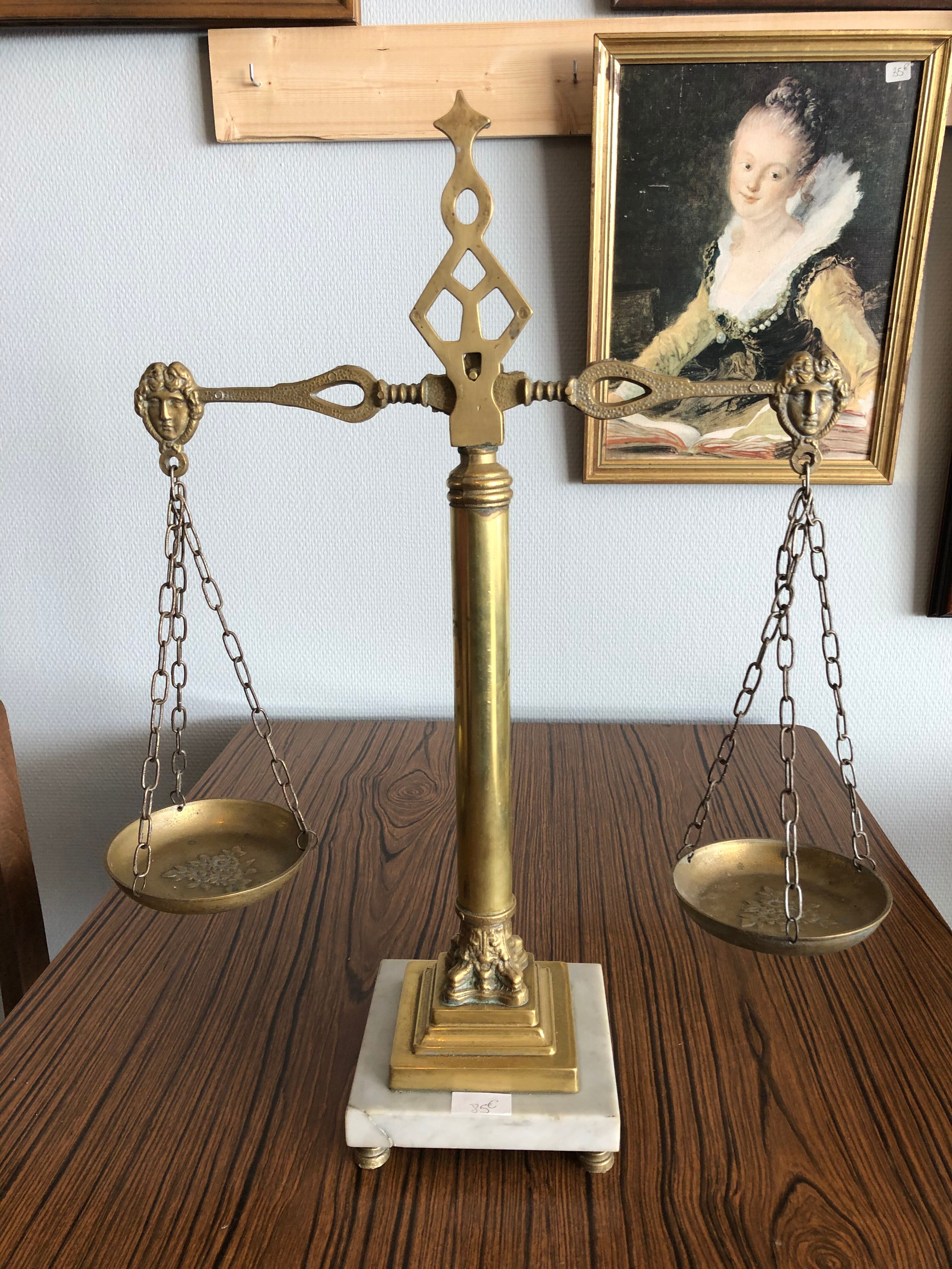 Trebuchet brass scale