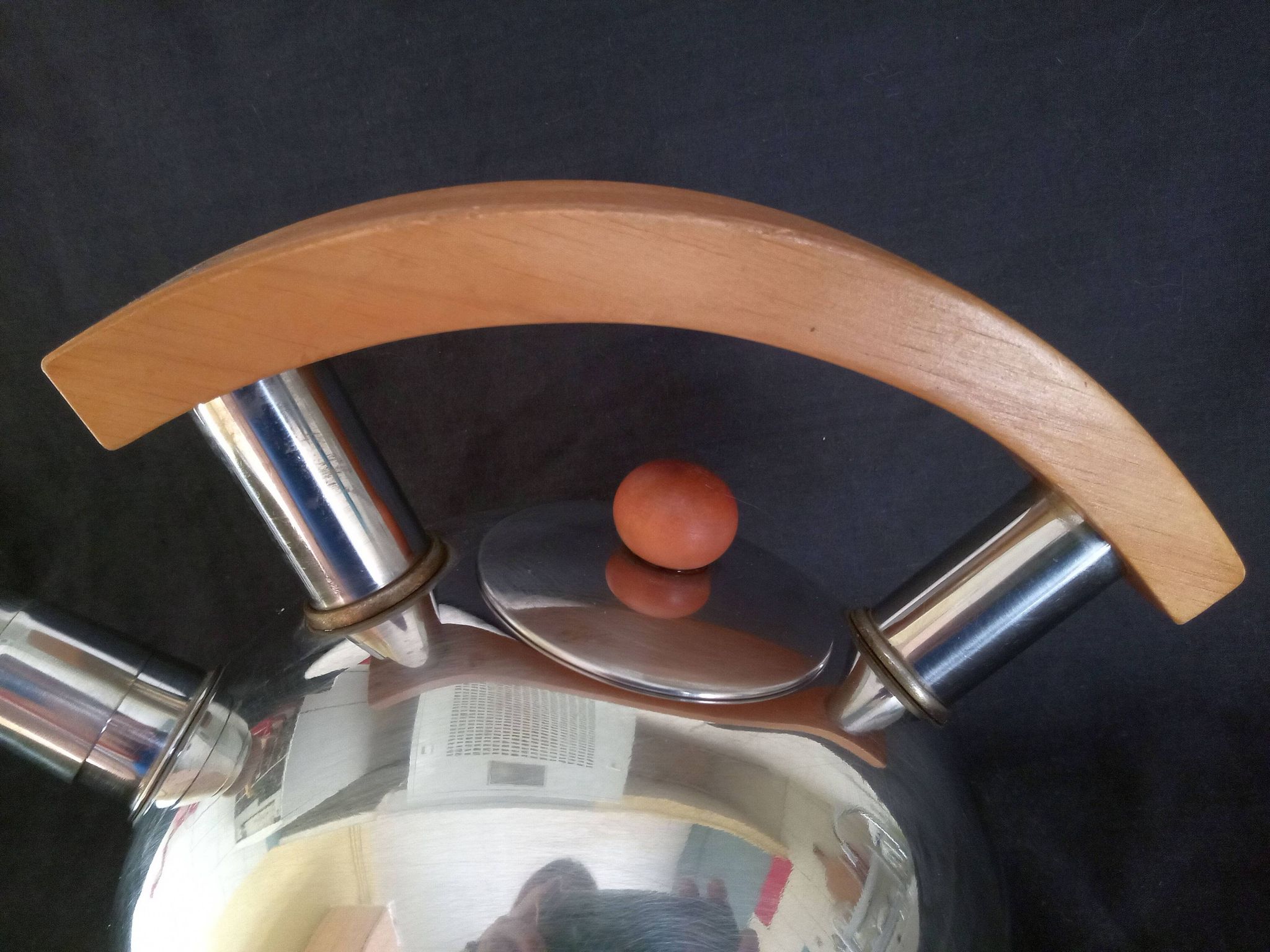Art Deco manual kettle in stainless steel and wood, cap. 2L, 1930s