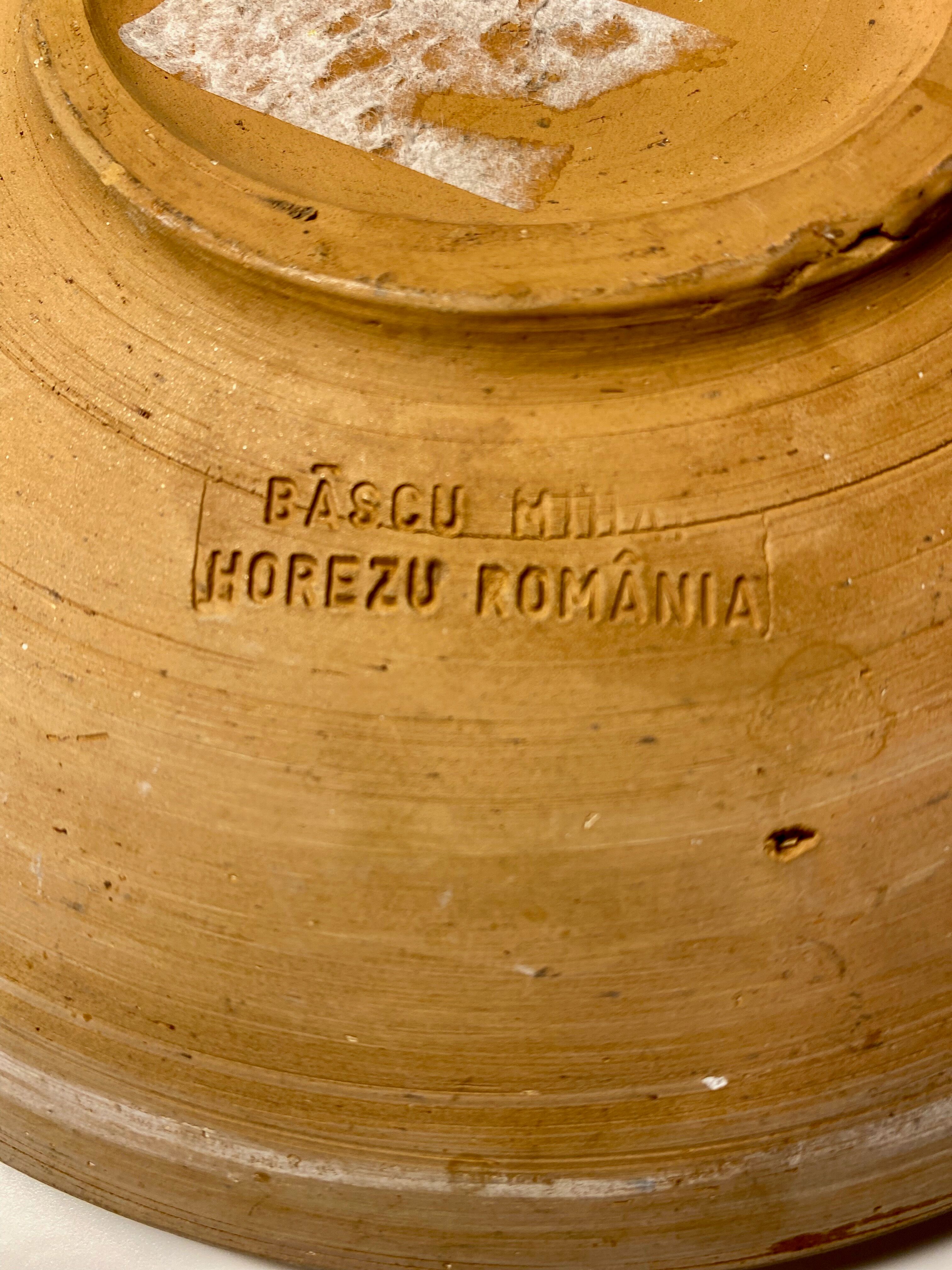 Traditional Romanian Horezu Bascu Mihai ceramic plate