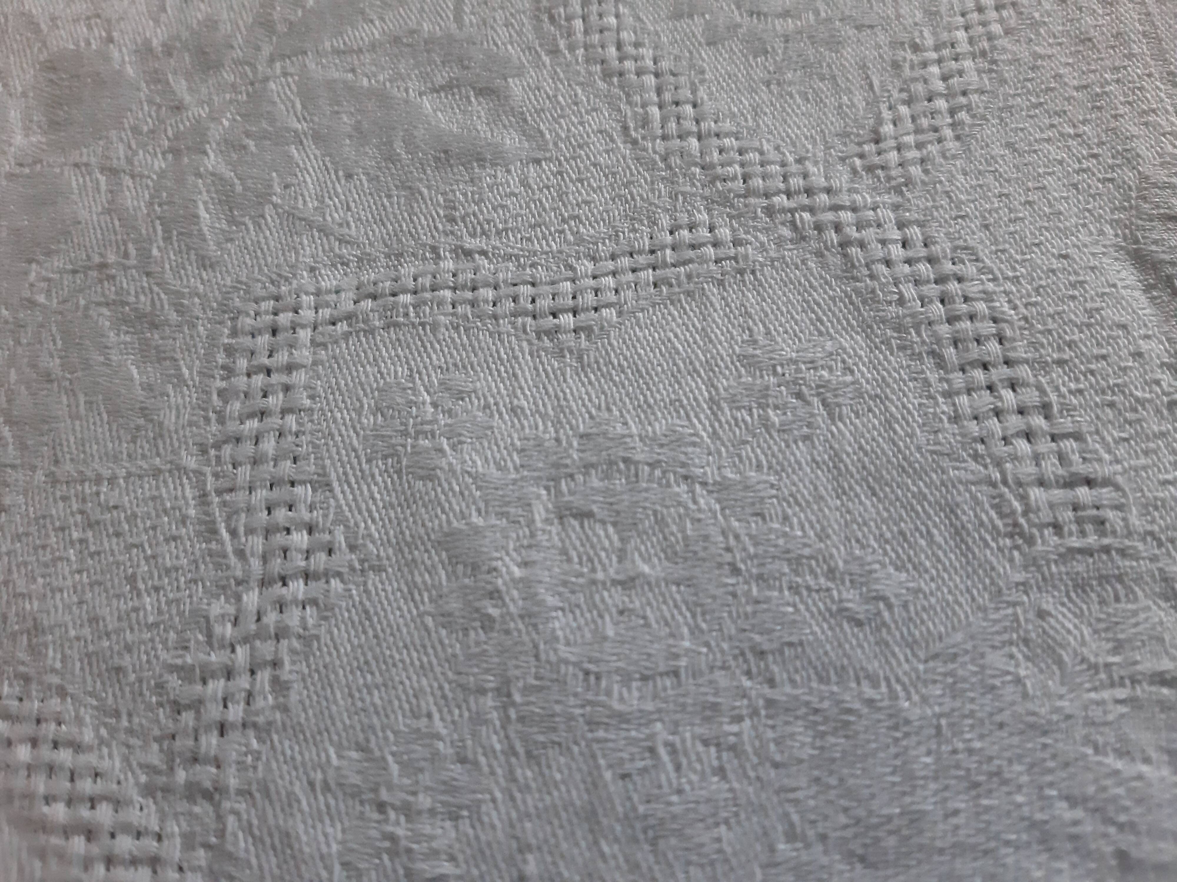 3 old towels