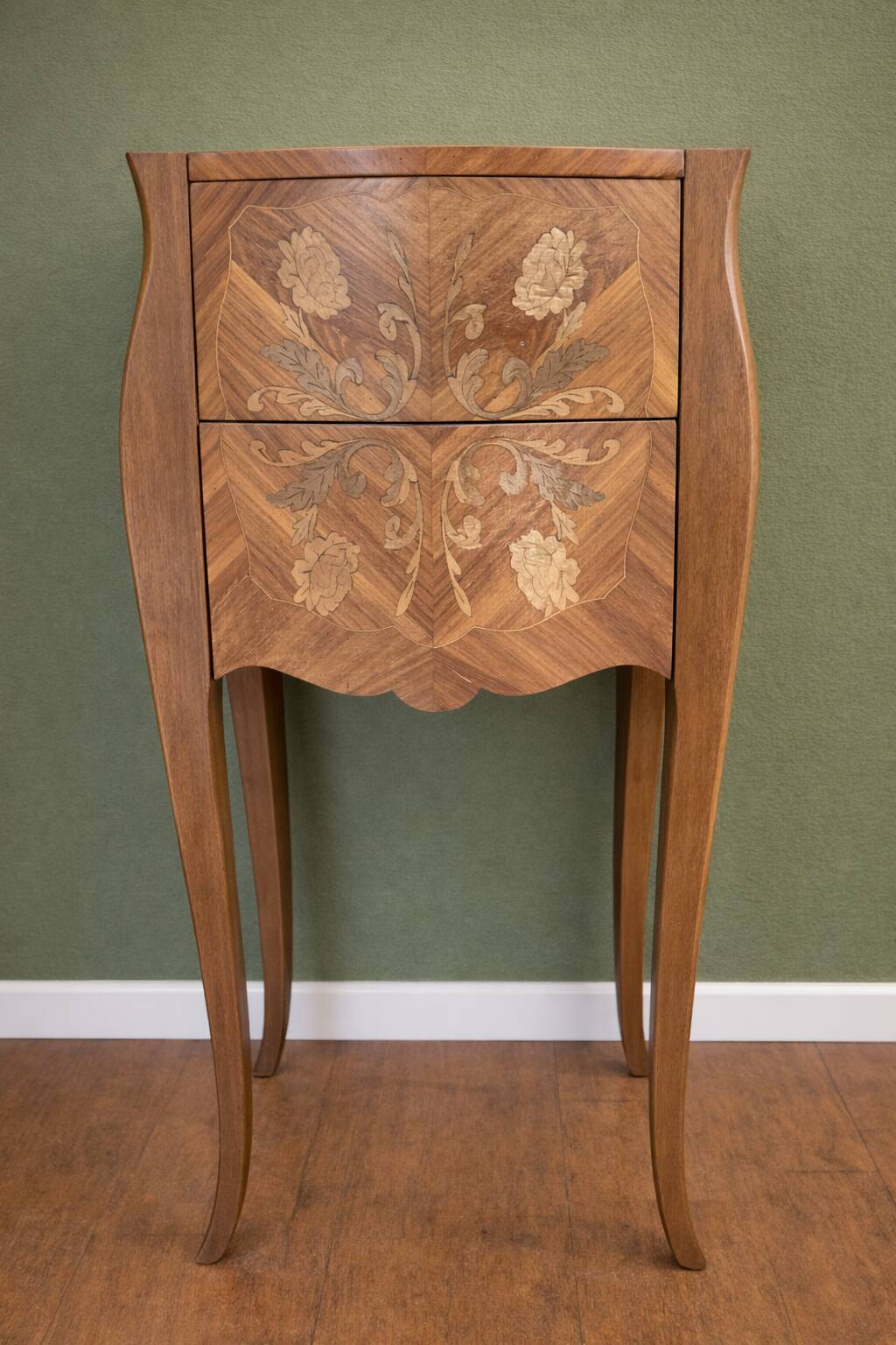 Antique marquetry bedside table / chest of drawers – Louis XV style