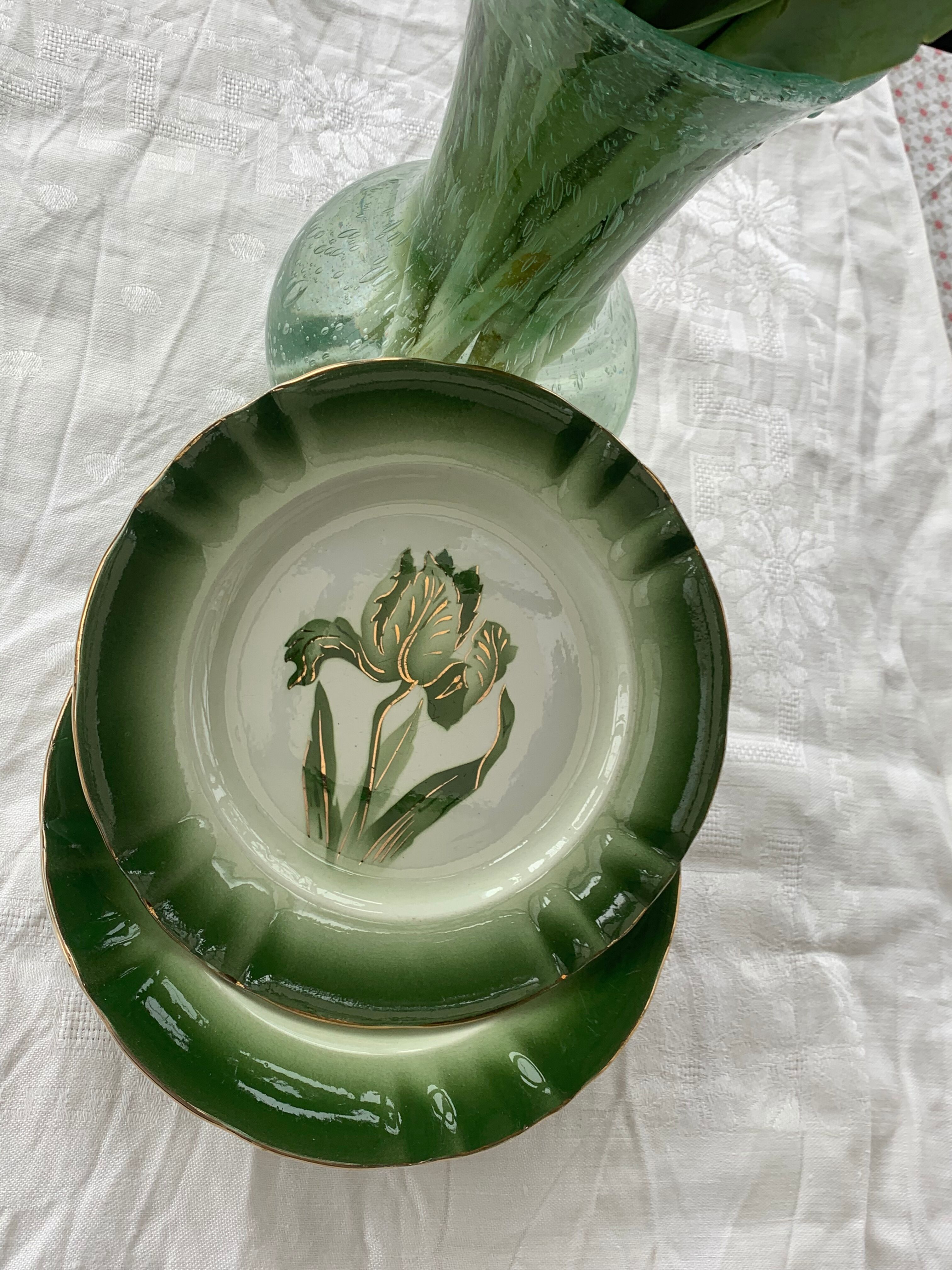 6 flat plates tulip pattern, longwy. Art deco