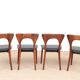 Suite de 4 chaises modèle Peter de Niels Koefoed