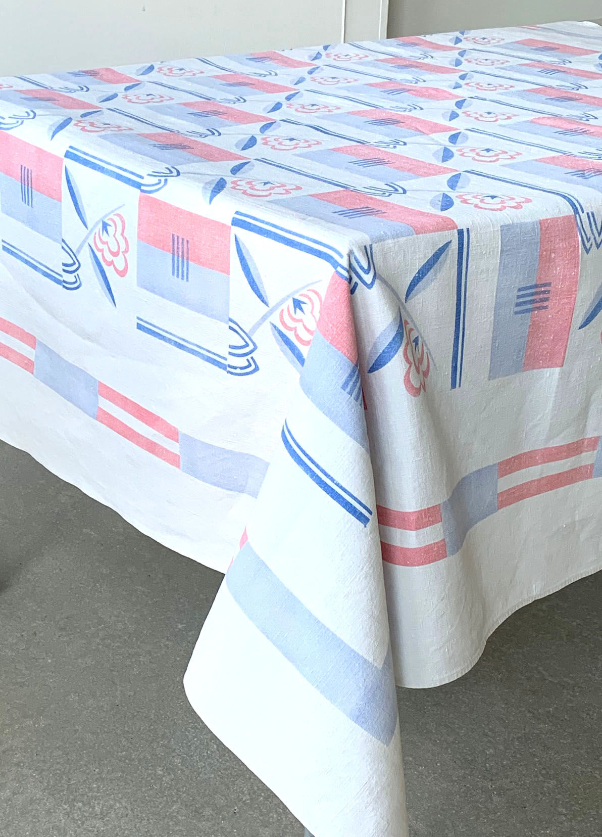 Art deco pattern linen tablecloth