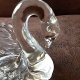 Crystal swan-shaped empty pockets