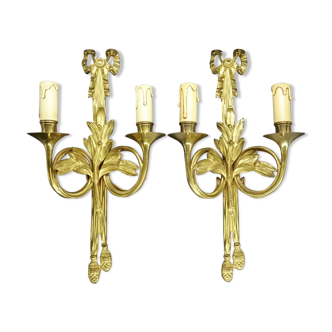 Paire d'appliques, noeuds, lauriers et cors de chasse, style Louis XVI