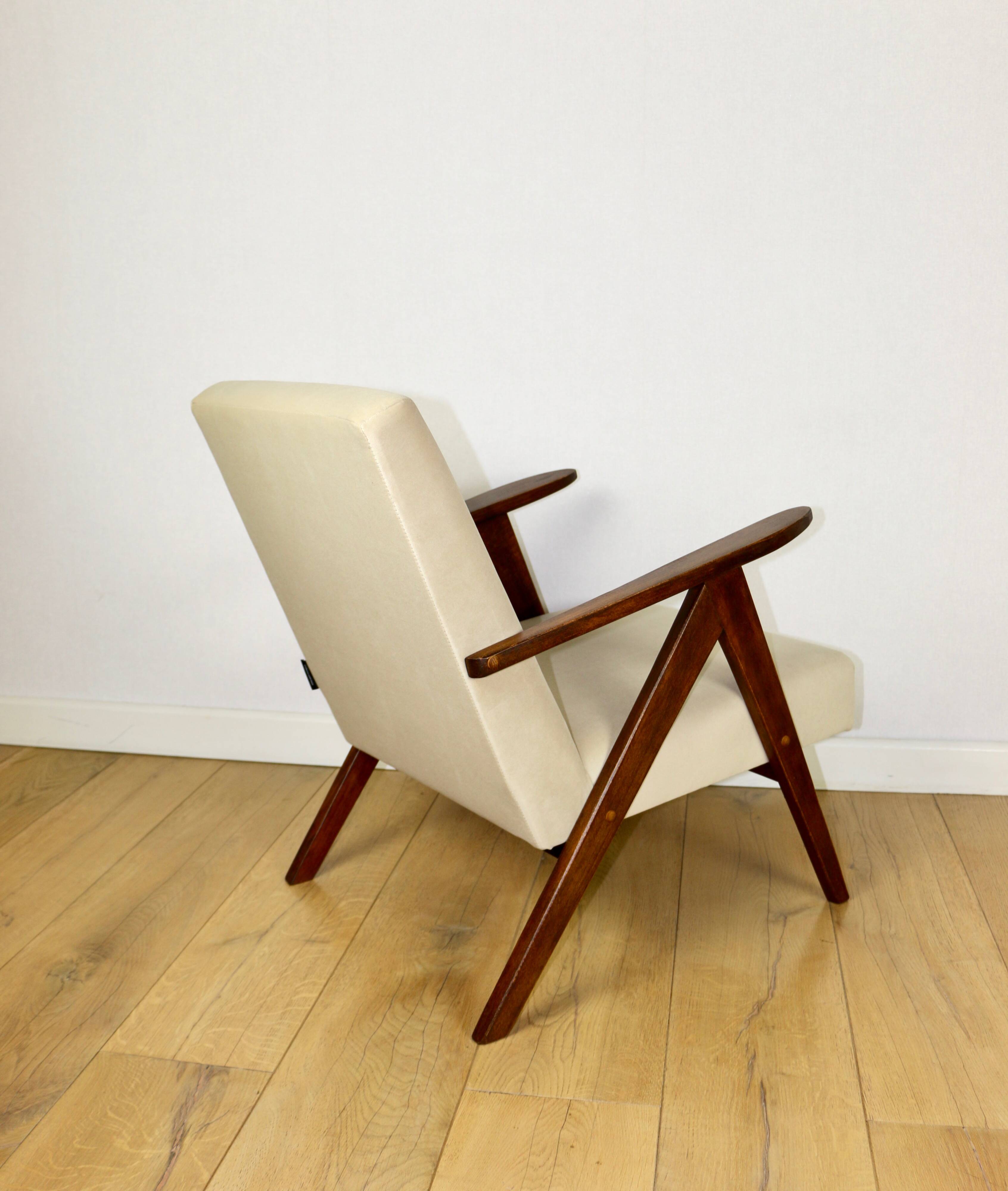 Vintage armchair B-310 VAR beige velvet from the Jade series - 2 pieces available
