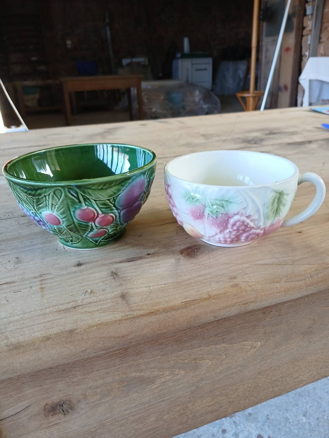 2 old Barbotine bowls