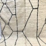 Moroccan Berber carpet Beni Ouarain with black graphic patterns 3,09x1.99m