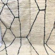 Moroccan Berber carpet Beni Ouarain with black graphic patterns 3,09x1.99m