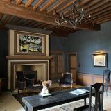 Burnt wood finish table / shou-sugi-ban