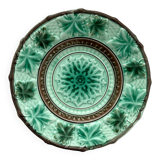 Assiette ancienne en barbotine Schramberg Villeroy et Boch fin 19eme