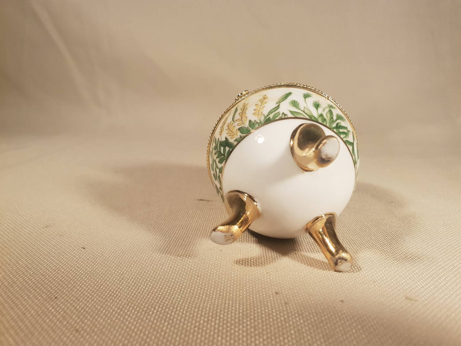 Egg jewelry box