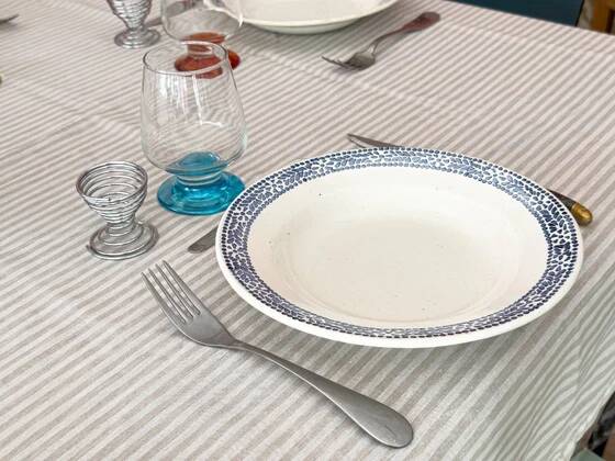 Set of 6 vintage blue and white speckled soup plates