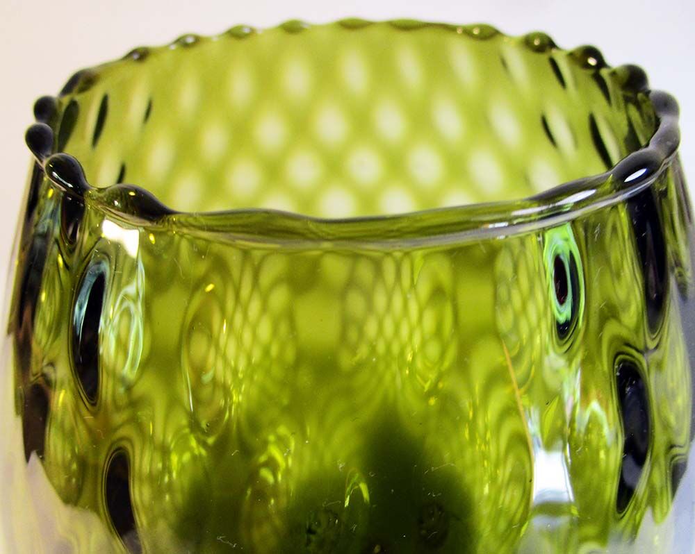 Vase sur pied
