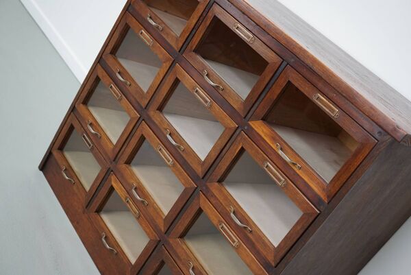 Vitrine de mercerie vintage en chêne hollandais, années 1950