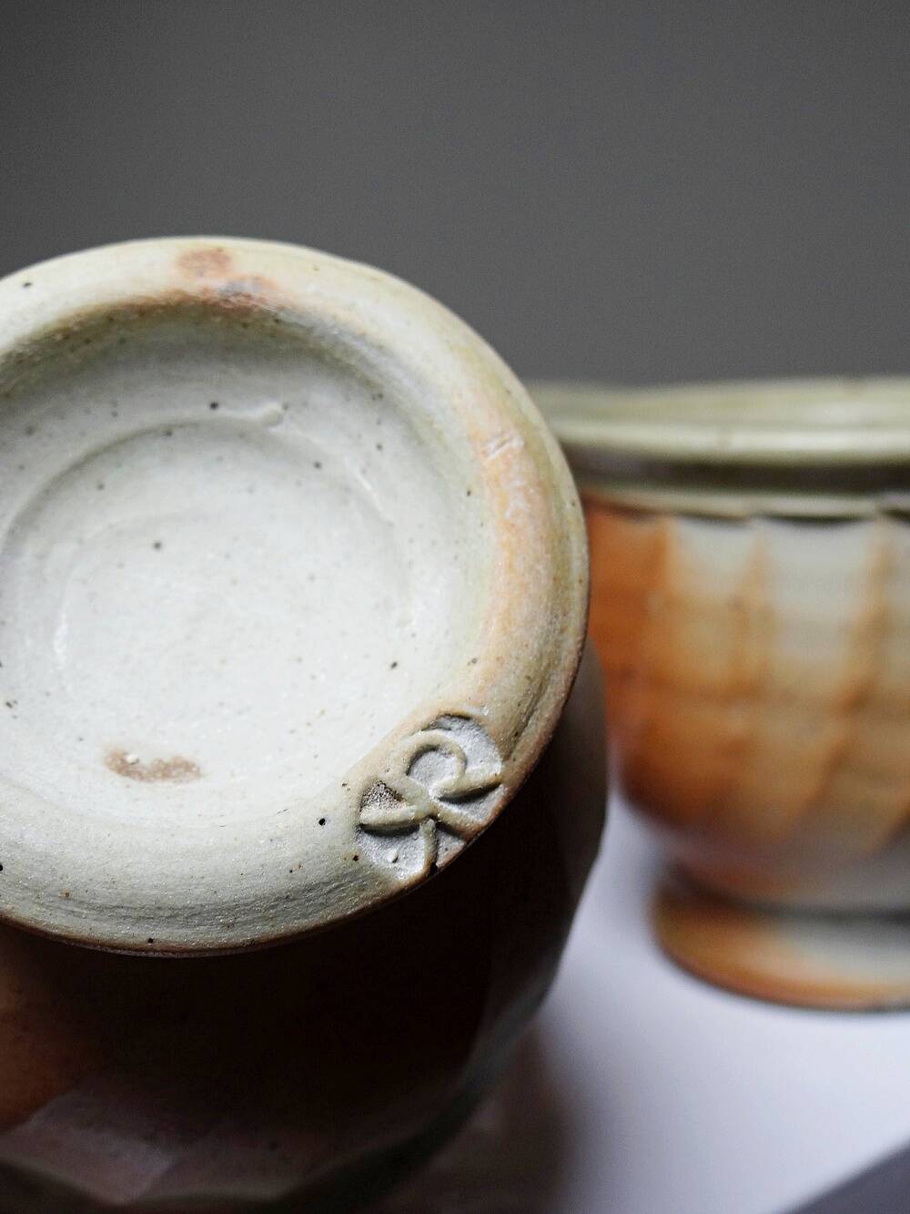 4 Tasses à thé grès style Japonais estampillés vintages