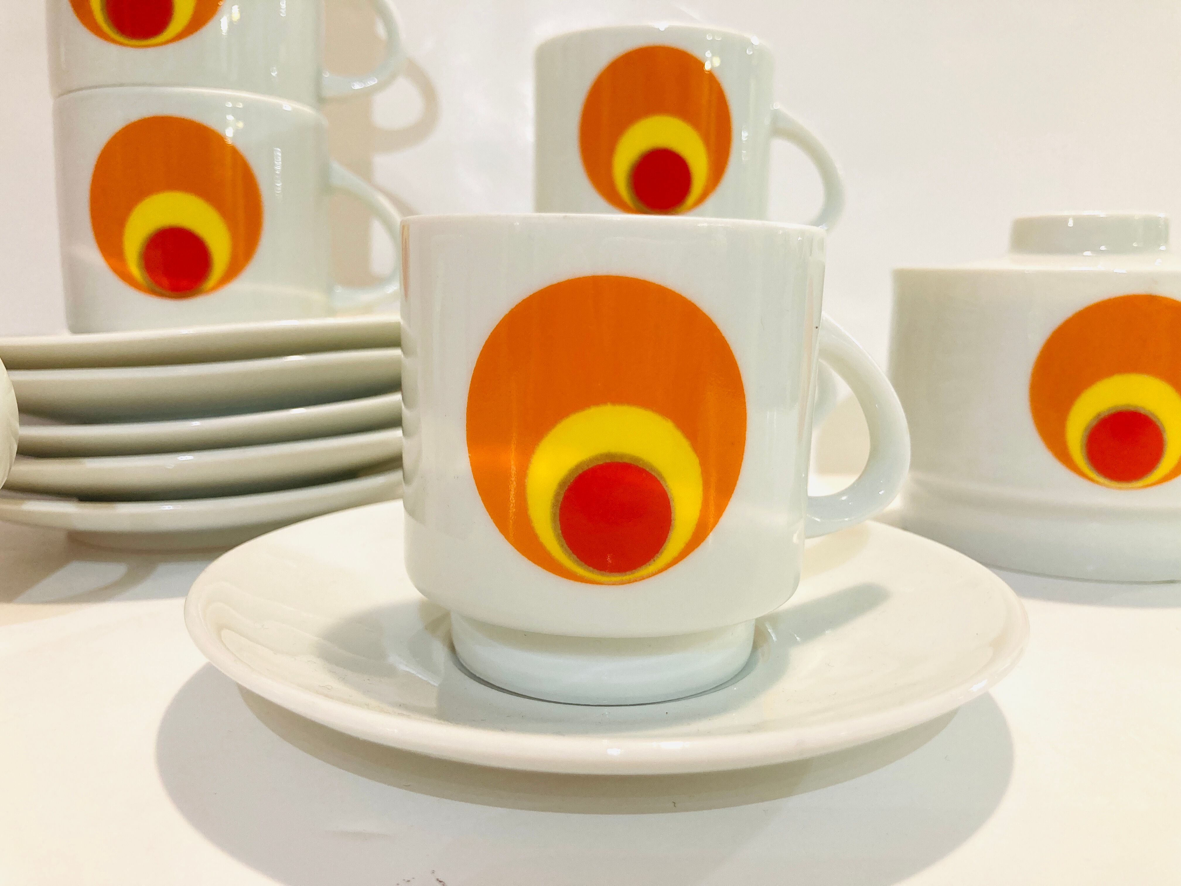 Set 6 cups patterned circles of the 70s Amap Italy- vintage-retro-pop-kitchen