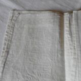 Set of 7 white damask towels