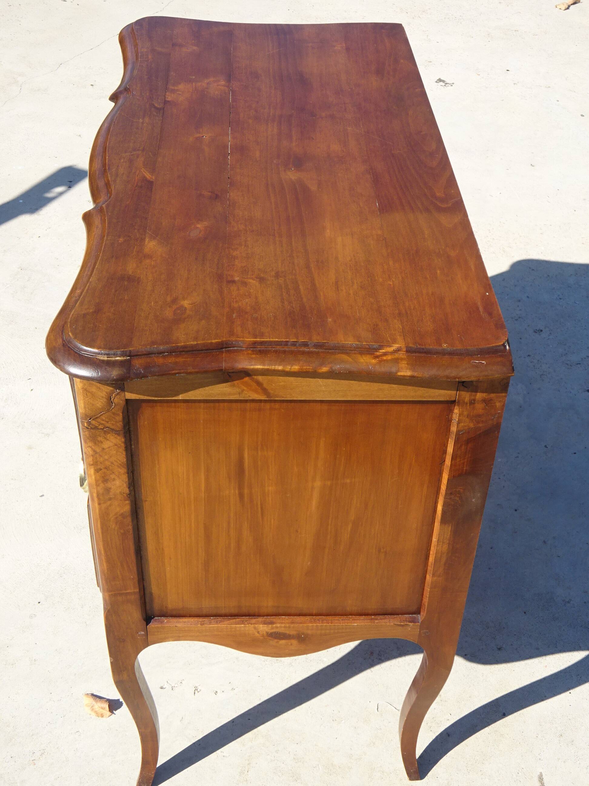 Commode 2 tiroirs de style Louis XV