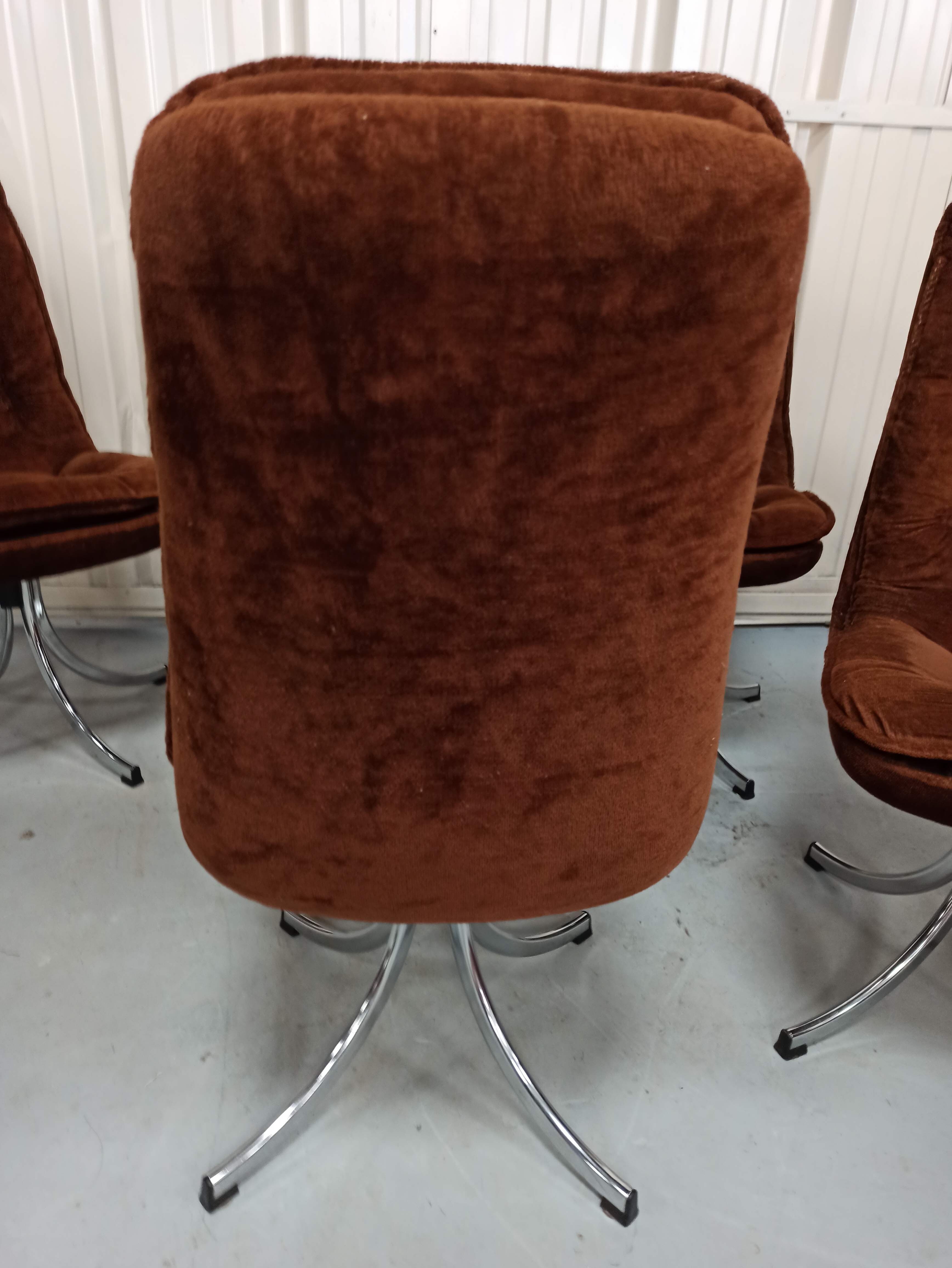 Set of 6 chrome velvet bucket chairs from the 70s