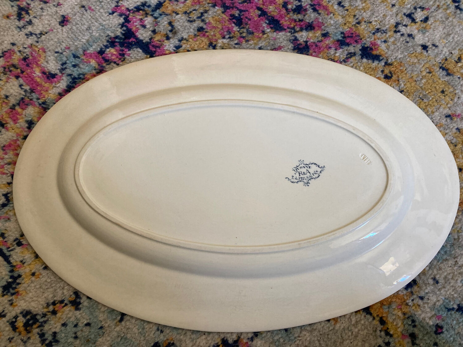 Plat ovale Terre de Fer Salin modèle yvonne