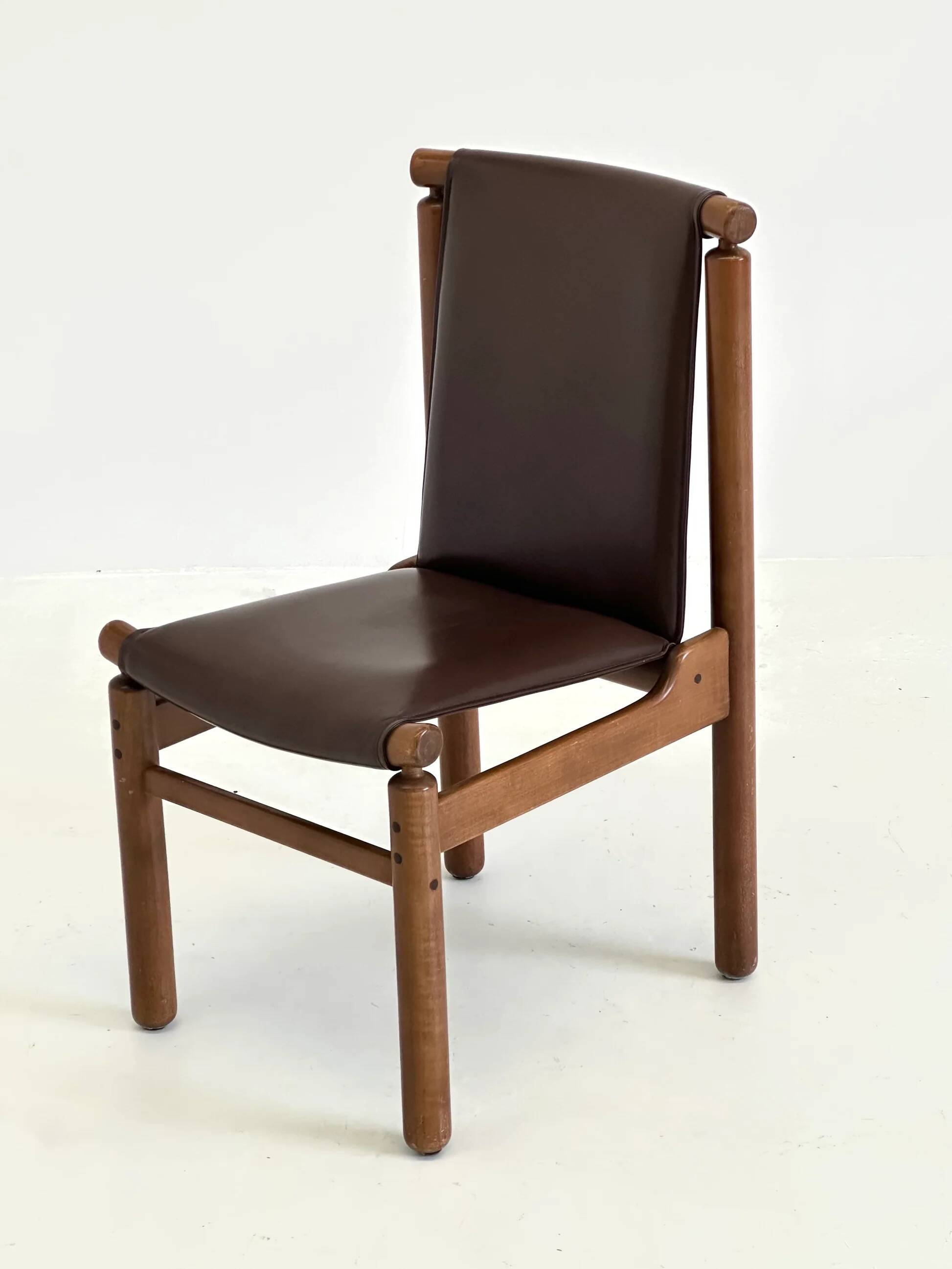 Set of Tapiovaara dining chairs by La Permanente Cantù