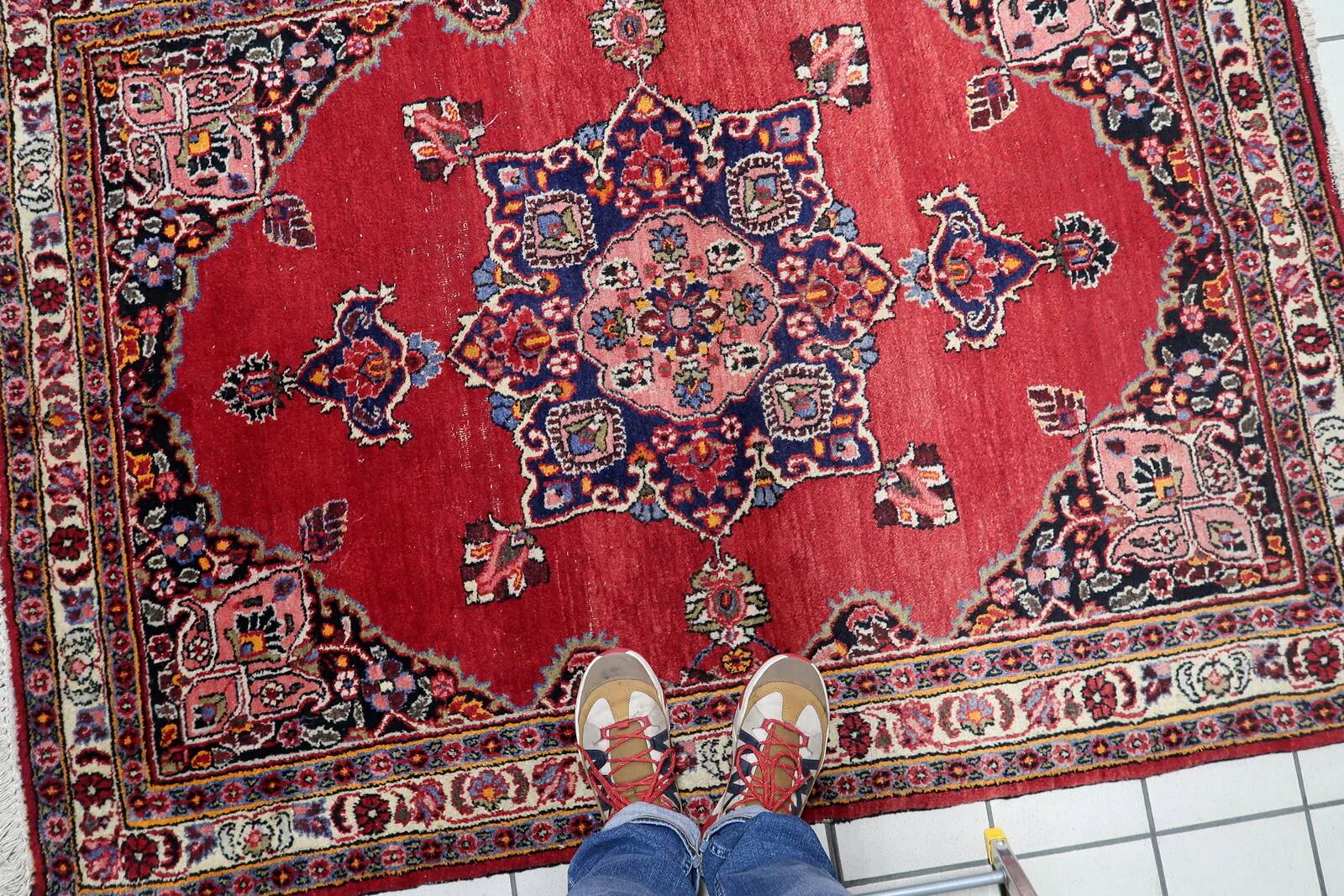 Tapis persan ancien Kazvin fait à la main 134 cm x 182 cm années 1920 - 1C1229