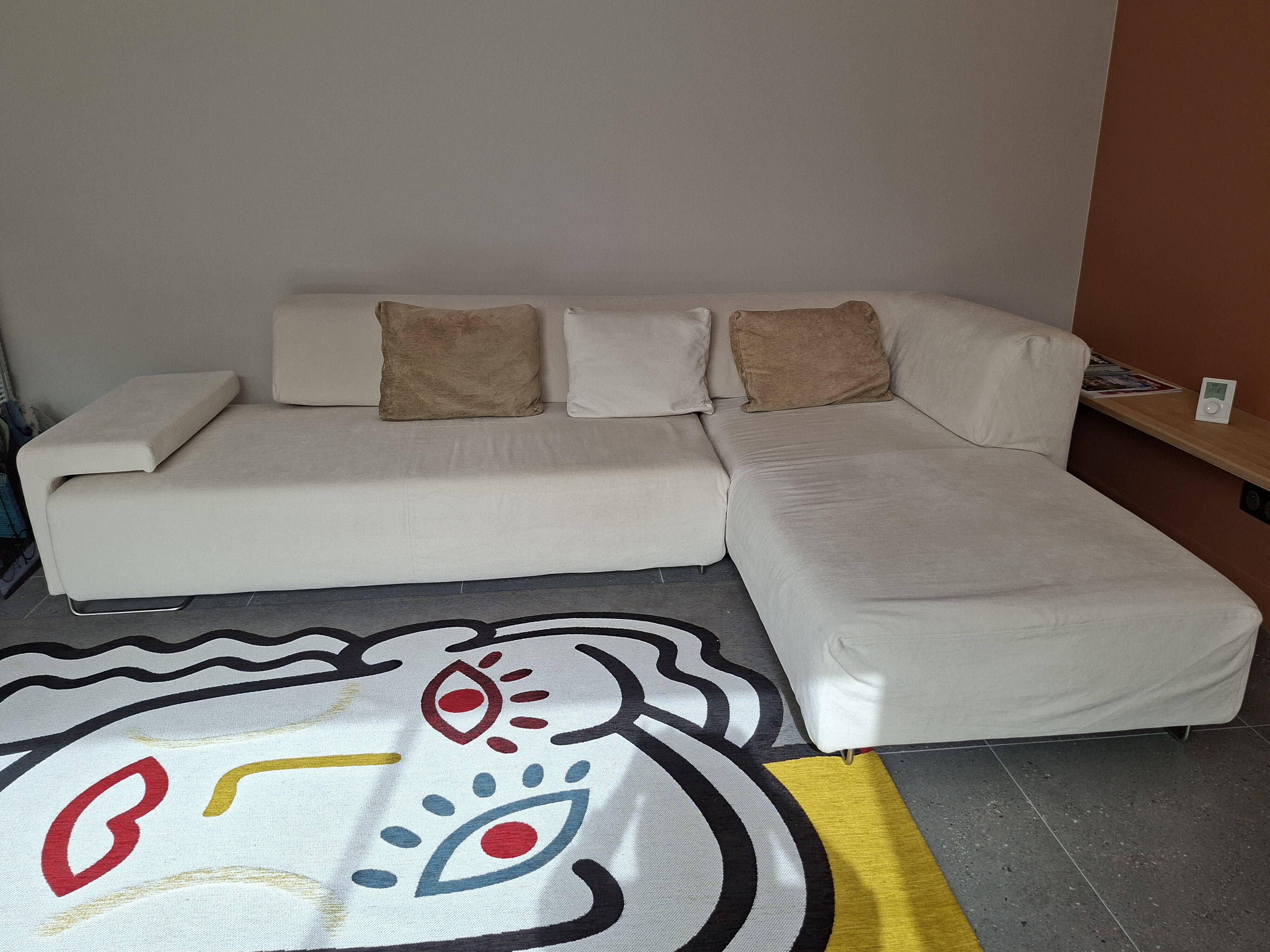 Moroso corner lounge sofa, Lowland model with chaise longue.