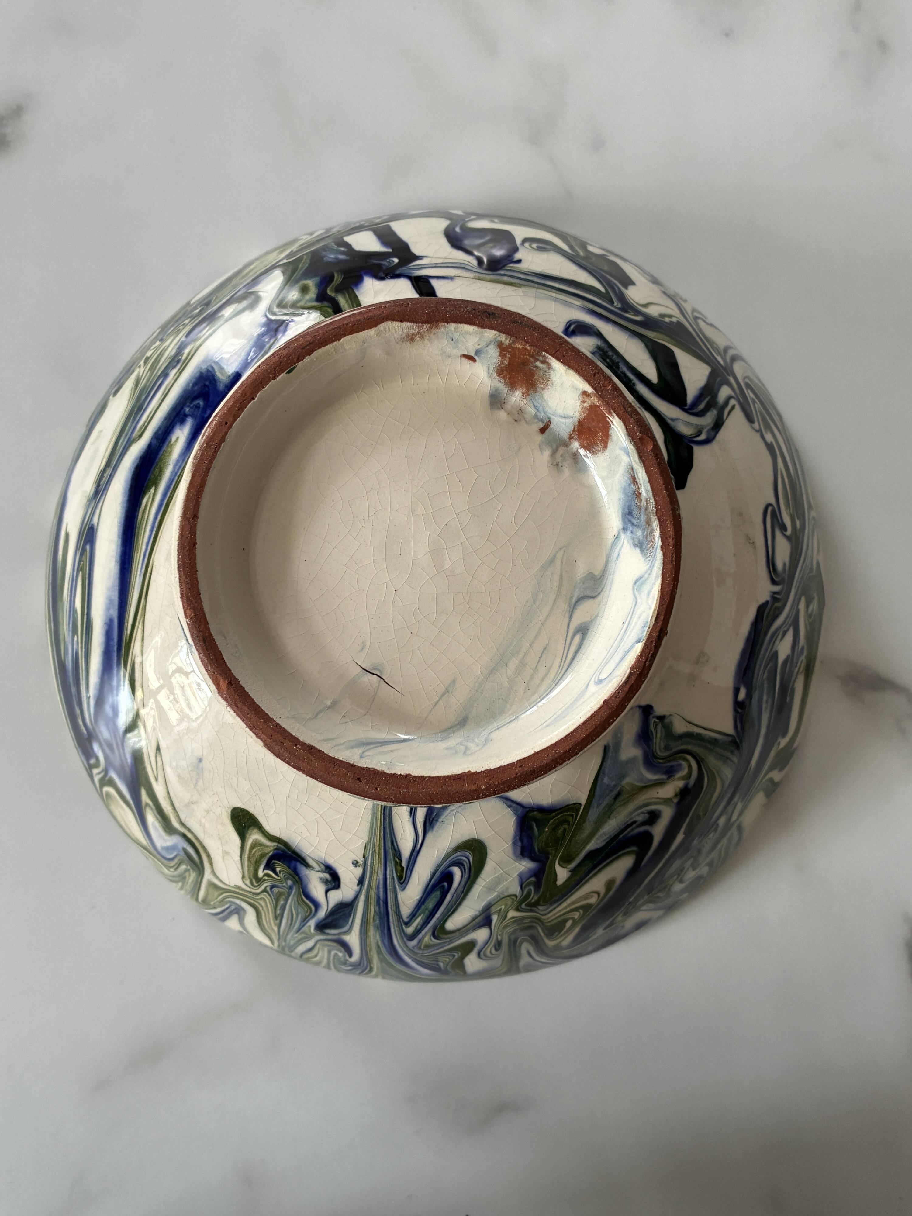 Terracotta bowl with a marbled effect
