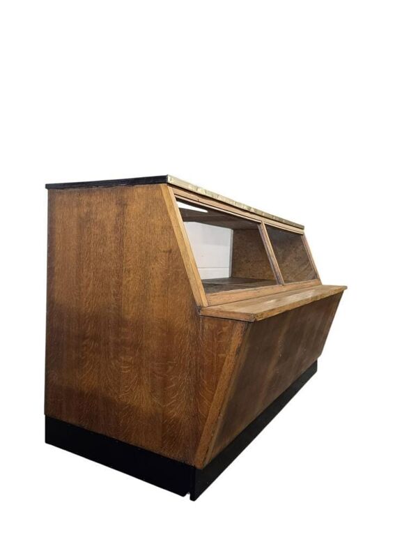 Vitrine de magasin vintage en bois / comptoir / vitrine