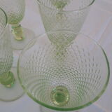 Verres à pied relief vert (lot de 6)