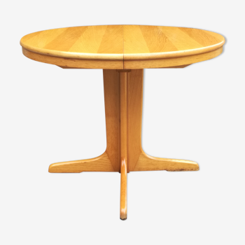 Expandable round table Ø94