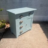 Small storage unit