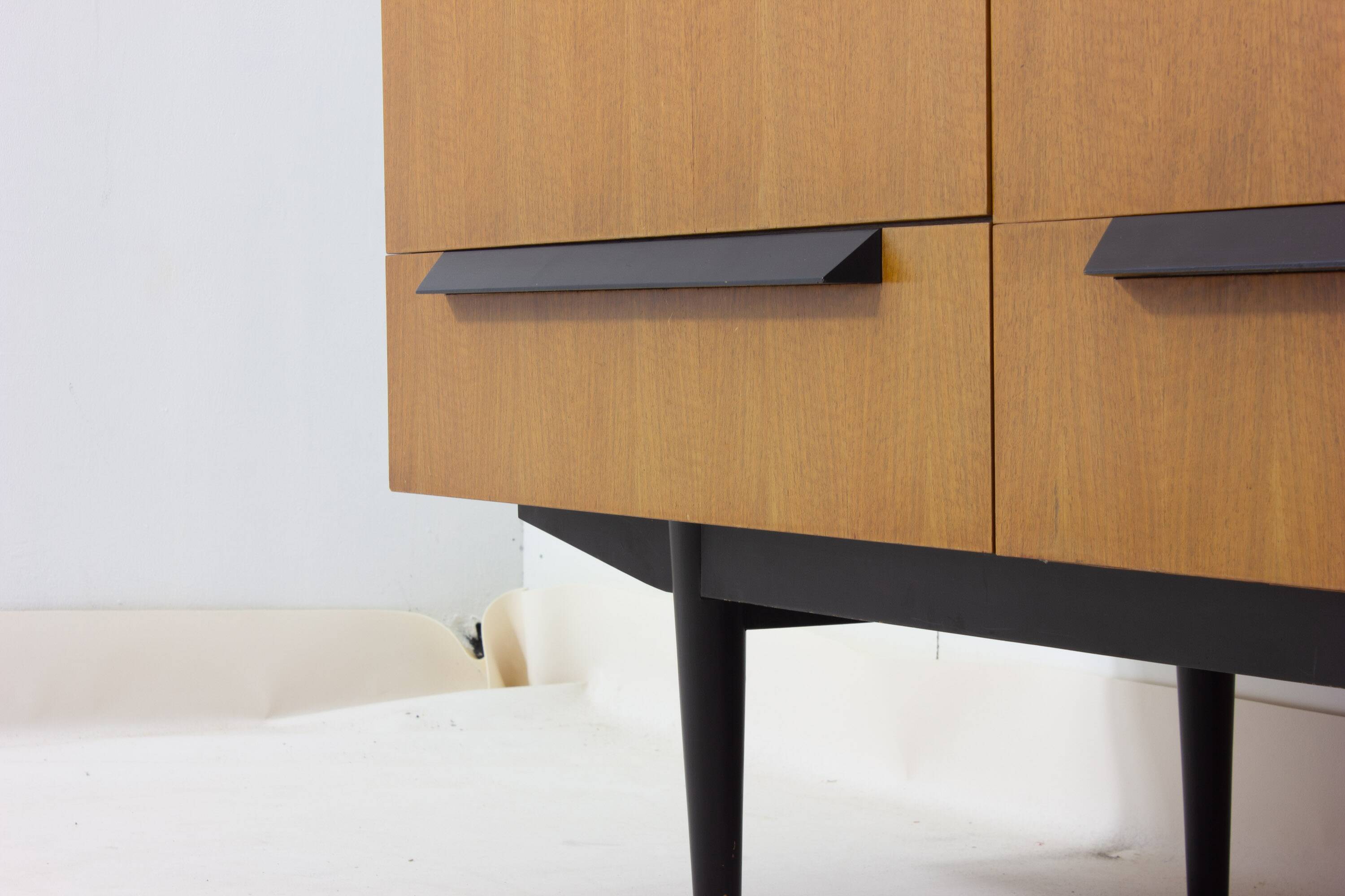 Modernist Belgian sideboard in maple, 1960s