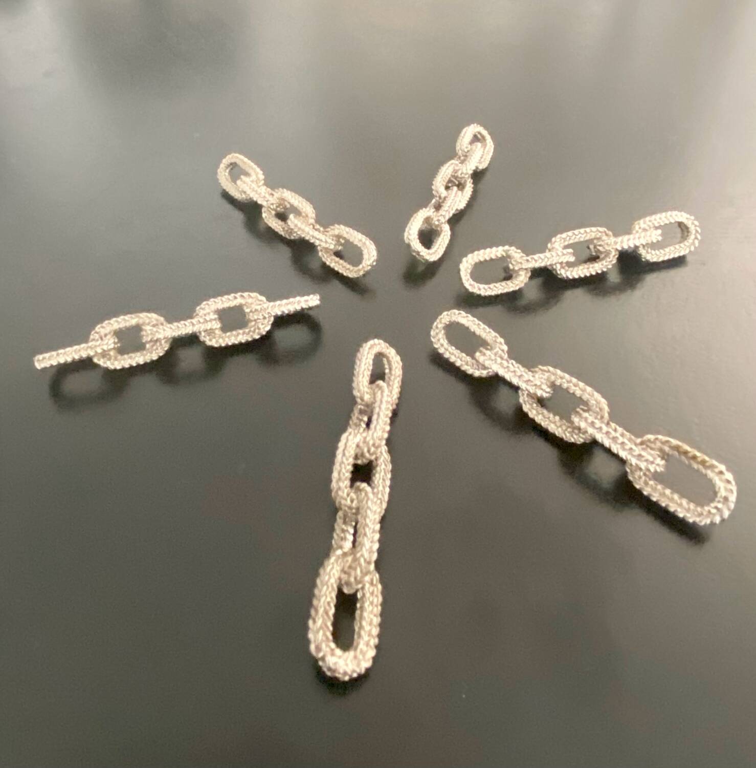 6 knife holders, table jewelry, metal chain shape