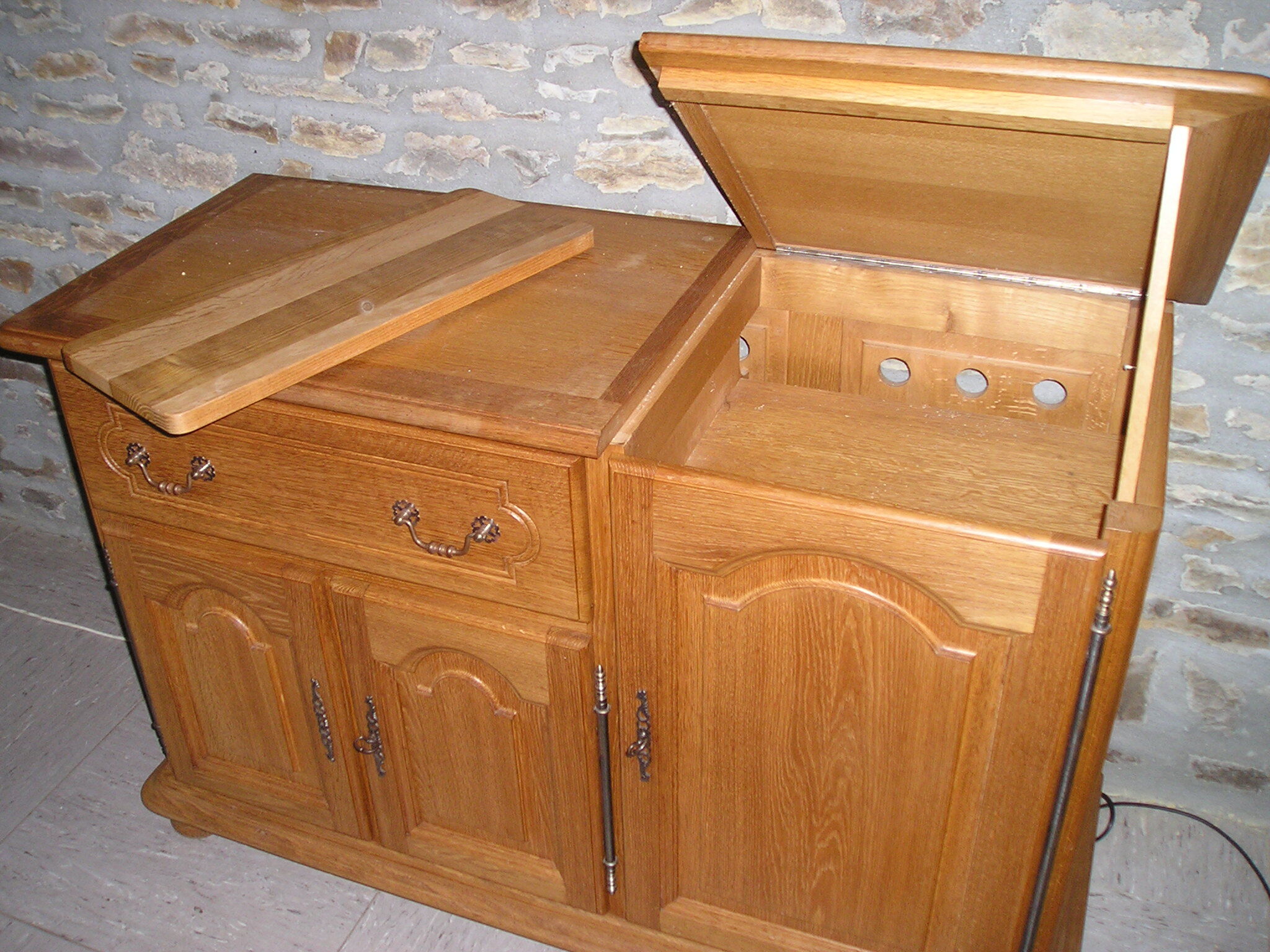 Hifi TV unit in solid blond oak