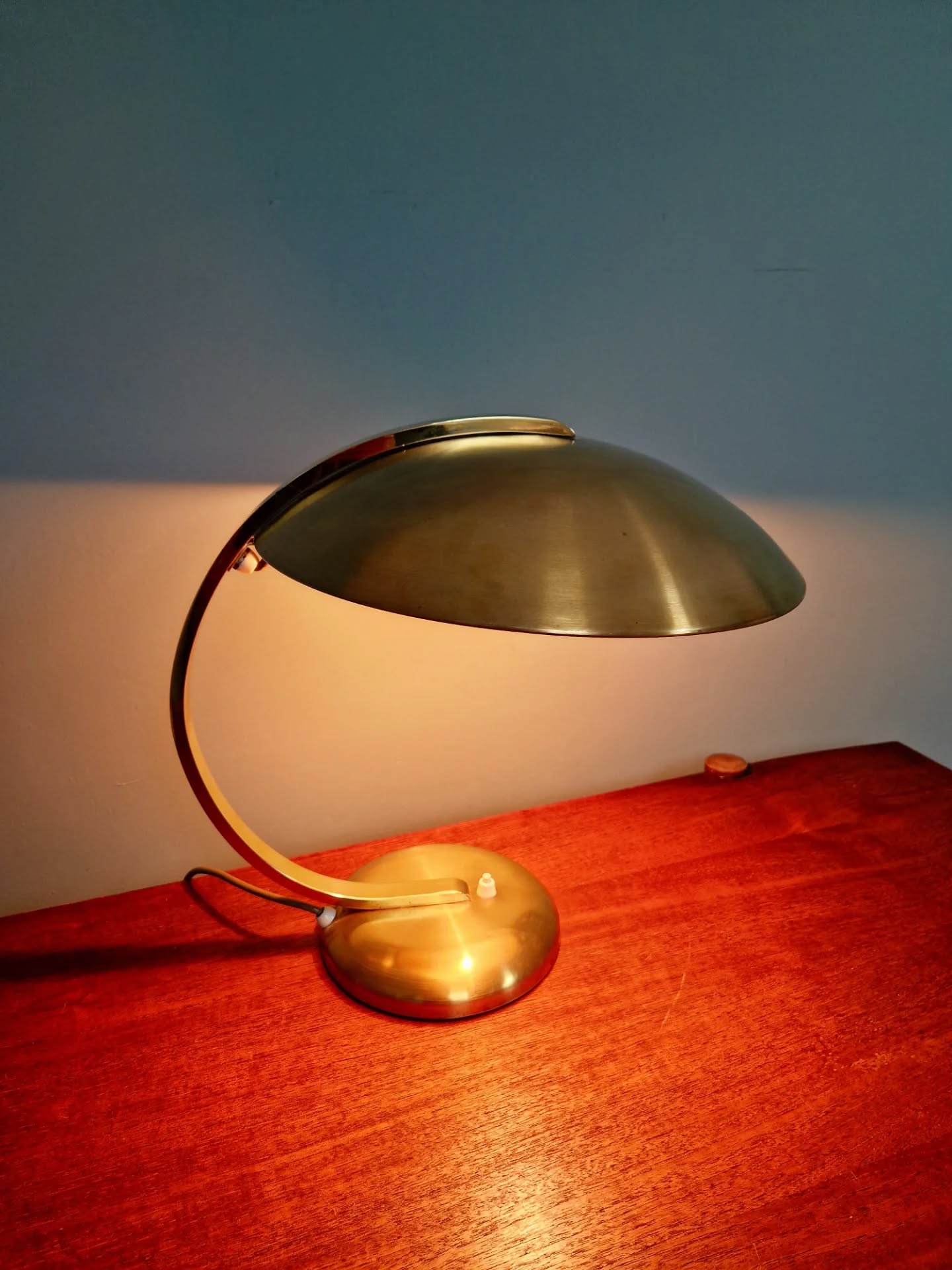 Bauhaus desk lamp in brass, Egon Hillebrand, 1930