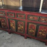 Asia 19th century: Very large lacquered wooden enfilade.